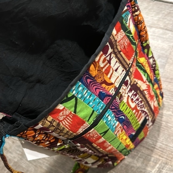 Handcrafted multicolor hand dyed quilted fabric, shoulder bag, West Africa - Picture 7 of 8